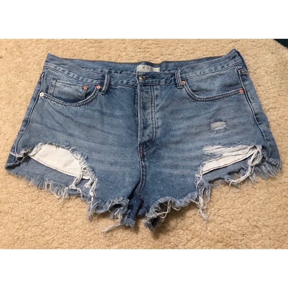 Loving Good Vibrations Cutoffs - Free People